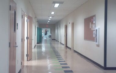 1024px-penobscot_valley_high_school_-_main_hallway 1024px-penobscot_valley_high_school_-_main_hallway